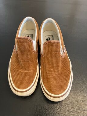 Vans Corduroy Slip-Ons  in Chestnut Brown men’s 8 women 9.5